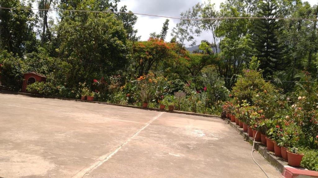 Vintage Retreat 1970'S Apartment Chikmagalur Bagian luar foto